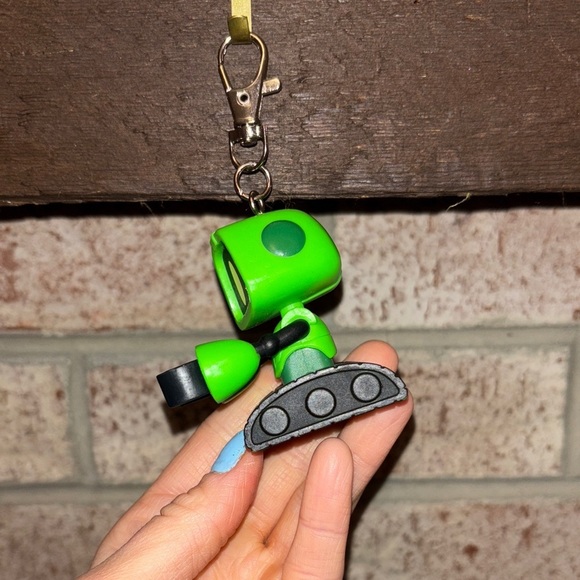 Boogie bot keychain - Picture 2 of 6